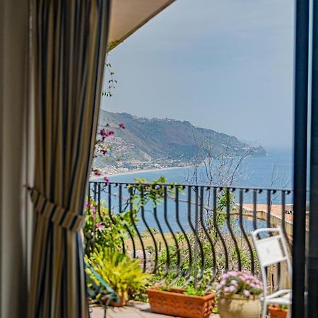 Old Memories House Apartamento Taormina Exterior foto
