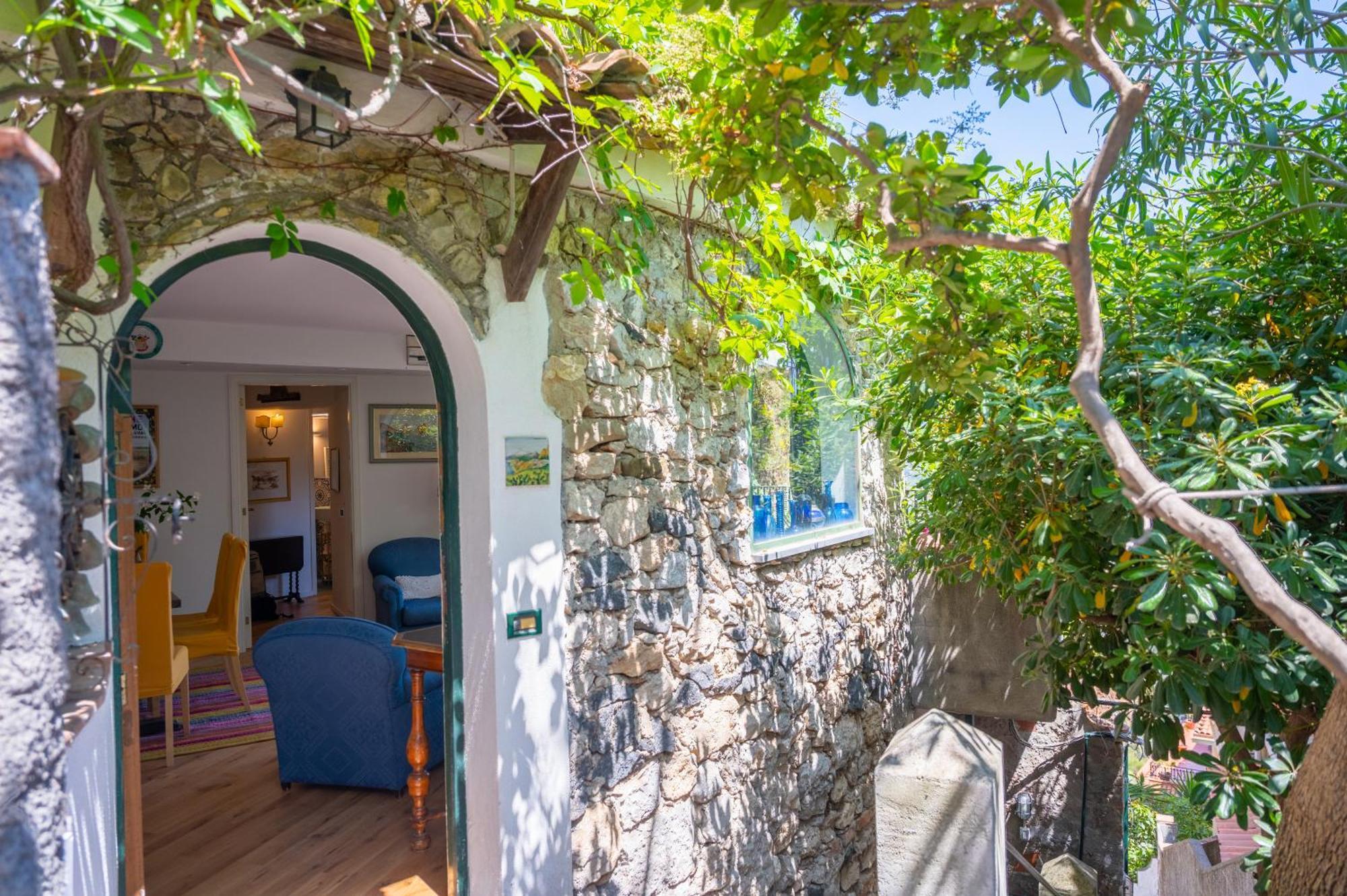 Old Memories House Apartamento Taormina Exterior foto